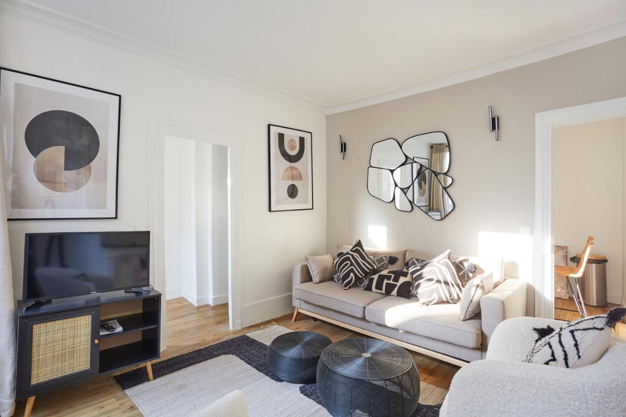 Residence Beaubourg Le Marais By Studio Prestige Париж Екстериор снимка