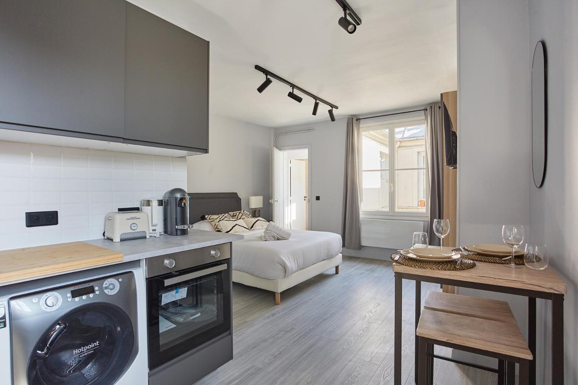 Residence Beaubourg Le Marais By Studio Prestige Париж Екстериор снимка