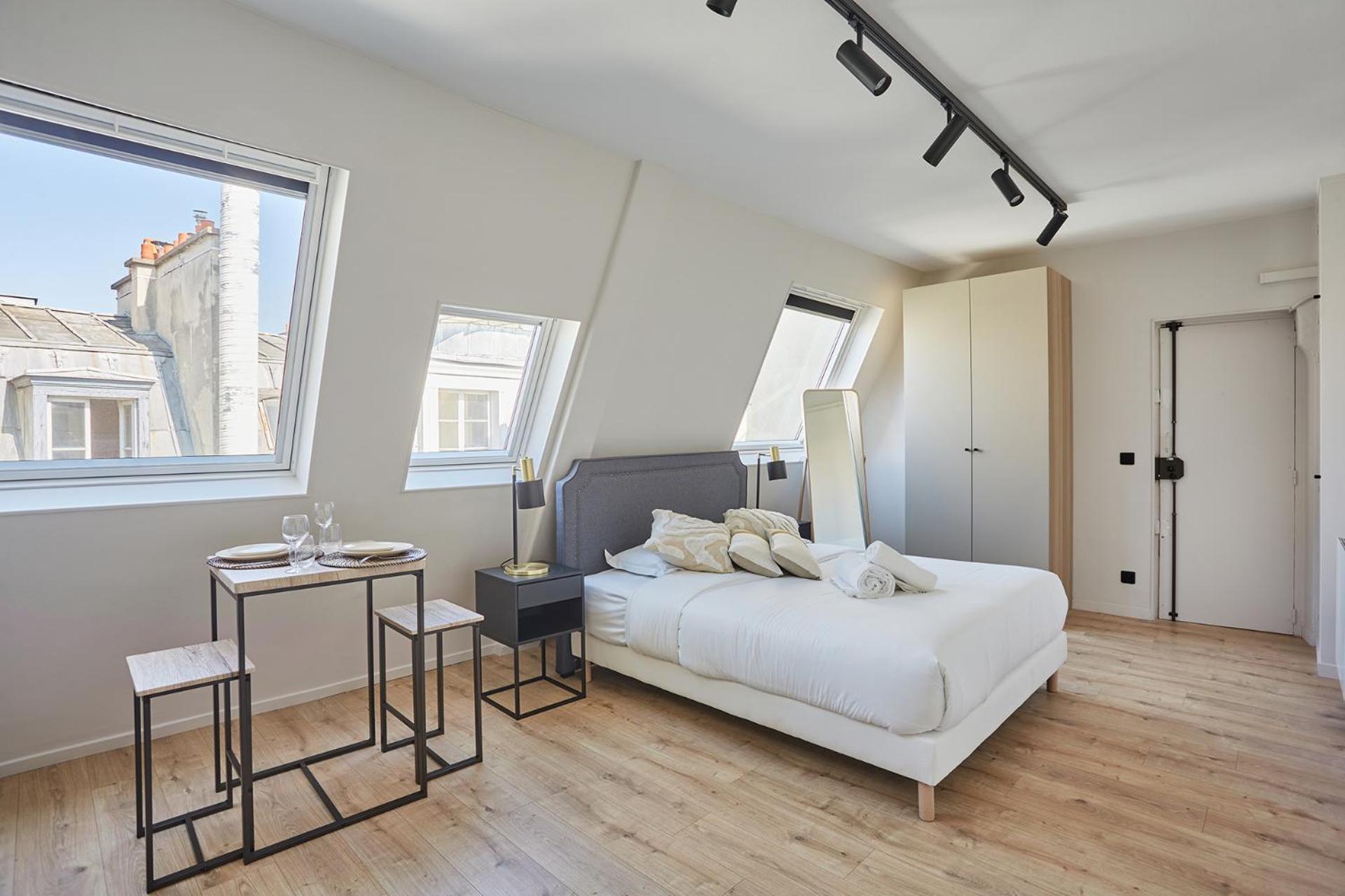 Residence Beaubourg Le Marais By Studio Prestige Париж Екстериор снимка